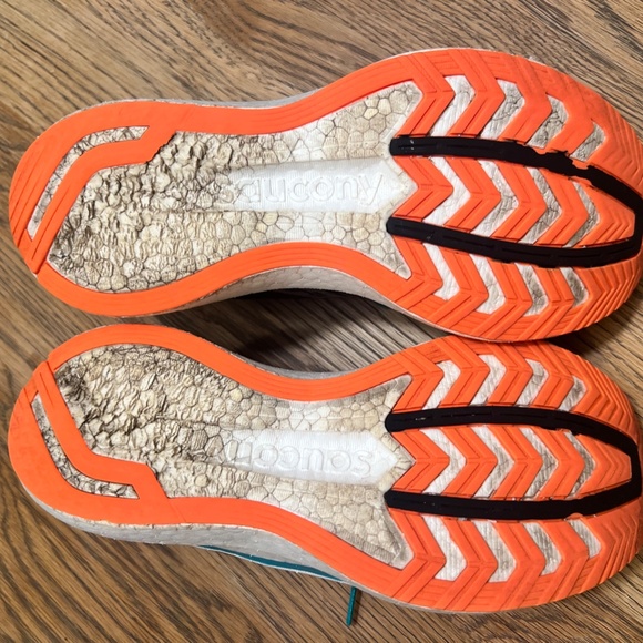 Saucony Endorphin Speed Women's Shoe Size 8 - Picture 4 of 4